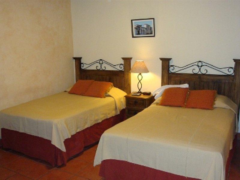 Hotel Meson Del Valle By Ahs أنتيغوا غواتيمالا المظهر الخارجي الصورة